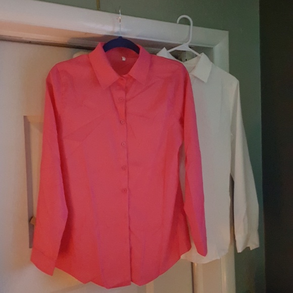 2 / shirts never worn - Picture 1 of 1